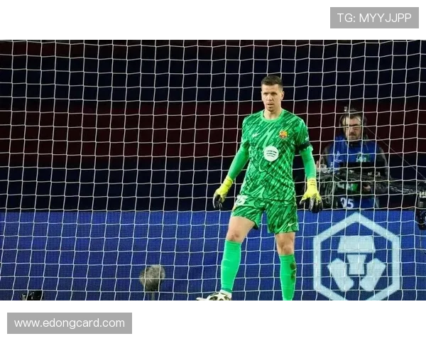 西甲豪门巴萨宣布什琴斯尼正式加盟 强化球队守门员实力